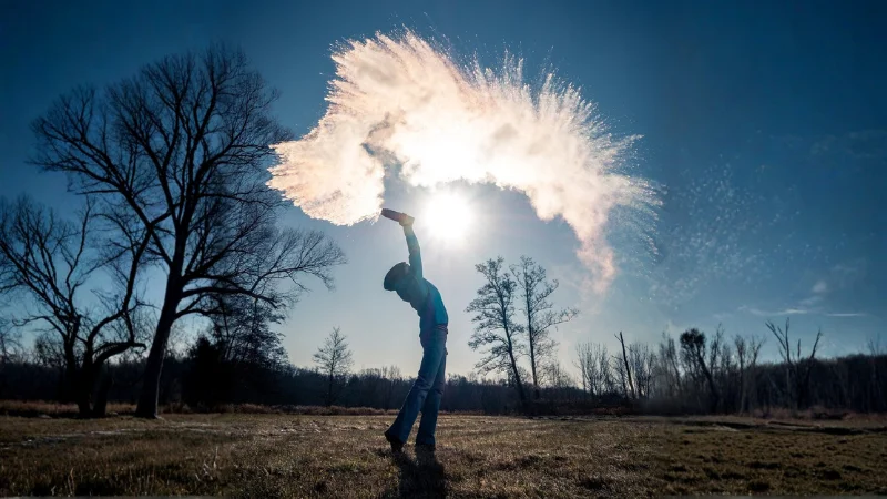 El efecto Mpemba: cuando el agua caliente se congela antes que la fría